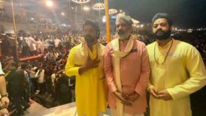 ‘RRR’: Ram Charan, Jr NTR, SS Rajamouli perform Ganga aarti in Varanasi